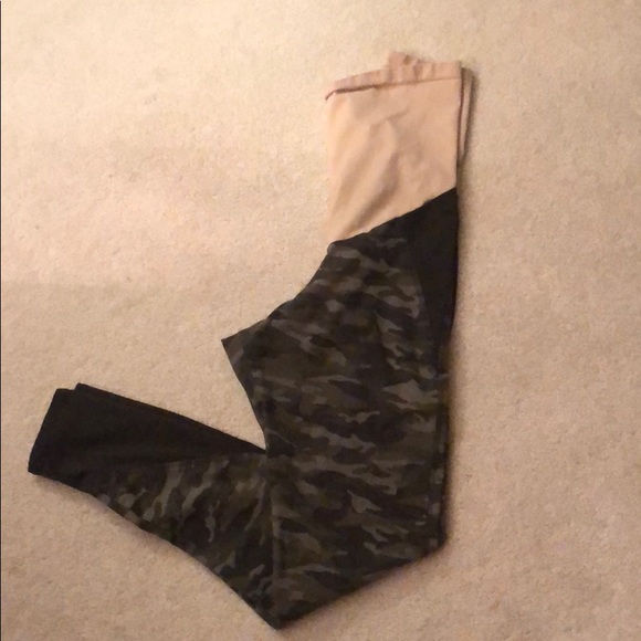 Motherhood Maternity Pants - MATERNITY cotton activewear leggings.